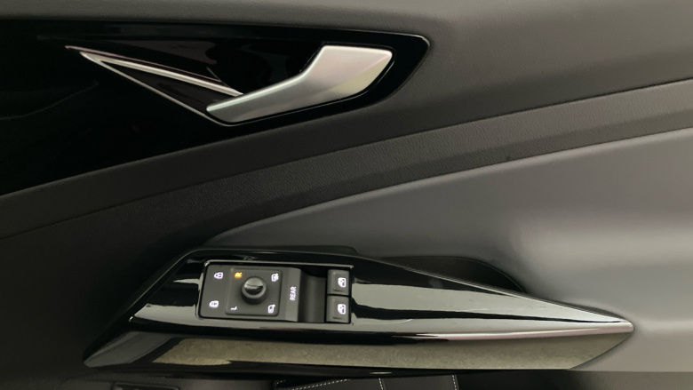 Volkswagen ID.4 210kW Black Edition Pro 77kWh 5dr Auto Electric Estate